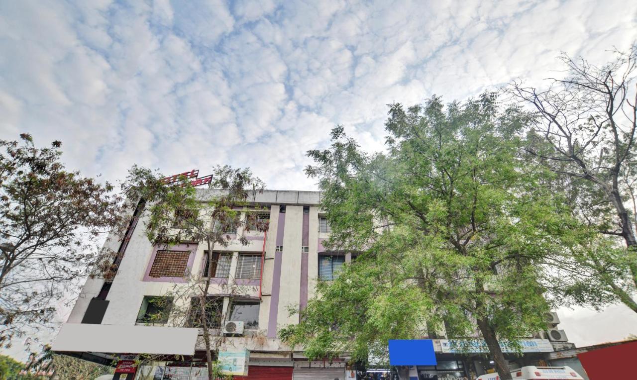 Treebo Trend Royal Galaxy Park Hotel Indore Ngoại thất bức ảnh